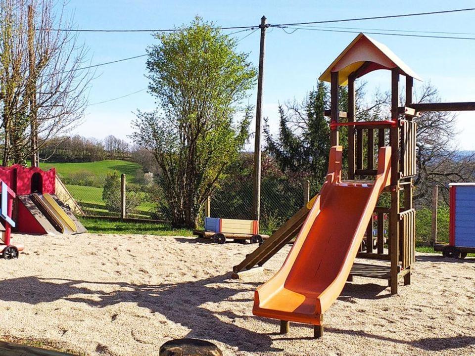 Camping Maeva Escapades Au P'Tit Bonheur Peyrillac-et-Millac Exteriör bild