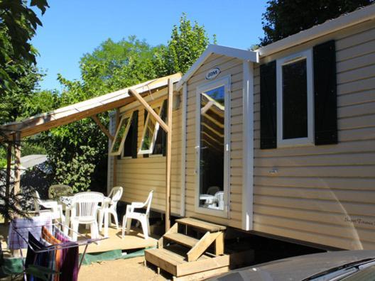 Camping Maeva Escapades Au P'Tit Bonheur Peyrillac-et-Millac Exteriör bild