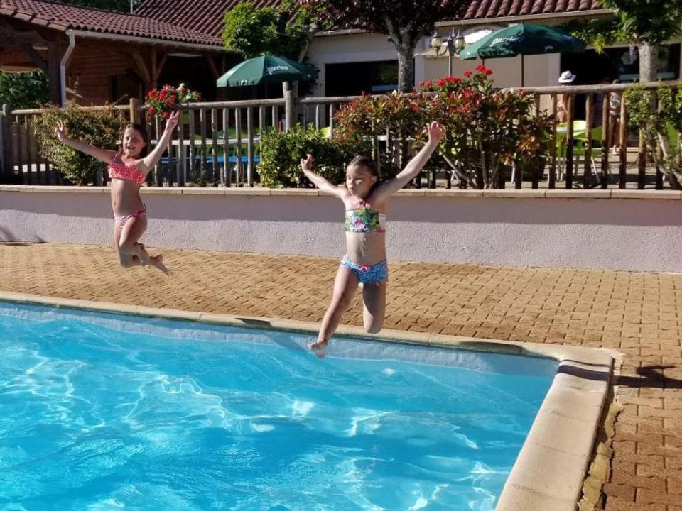 Camping Maeva Escapades Au P'Tit Bonheur Peyrillac-et-Millac Exteriör bild